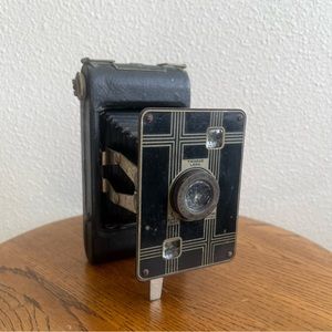 Jiffy Kodak Six-20 Twindar-lens Camera